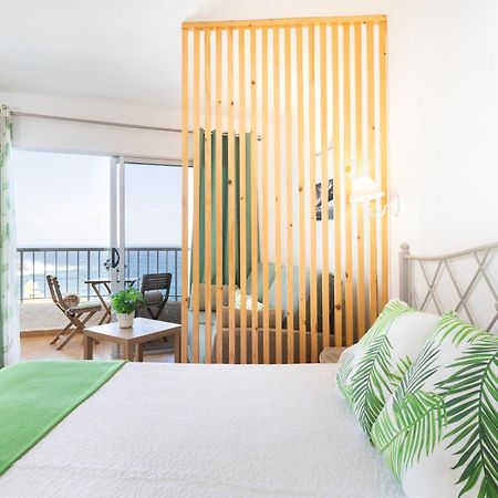 Cozy Seafront Studio With Balcony & Ocean Views San Marcos  Exteriör bild