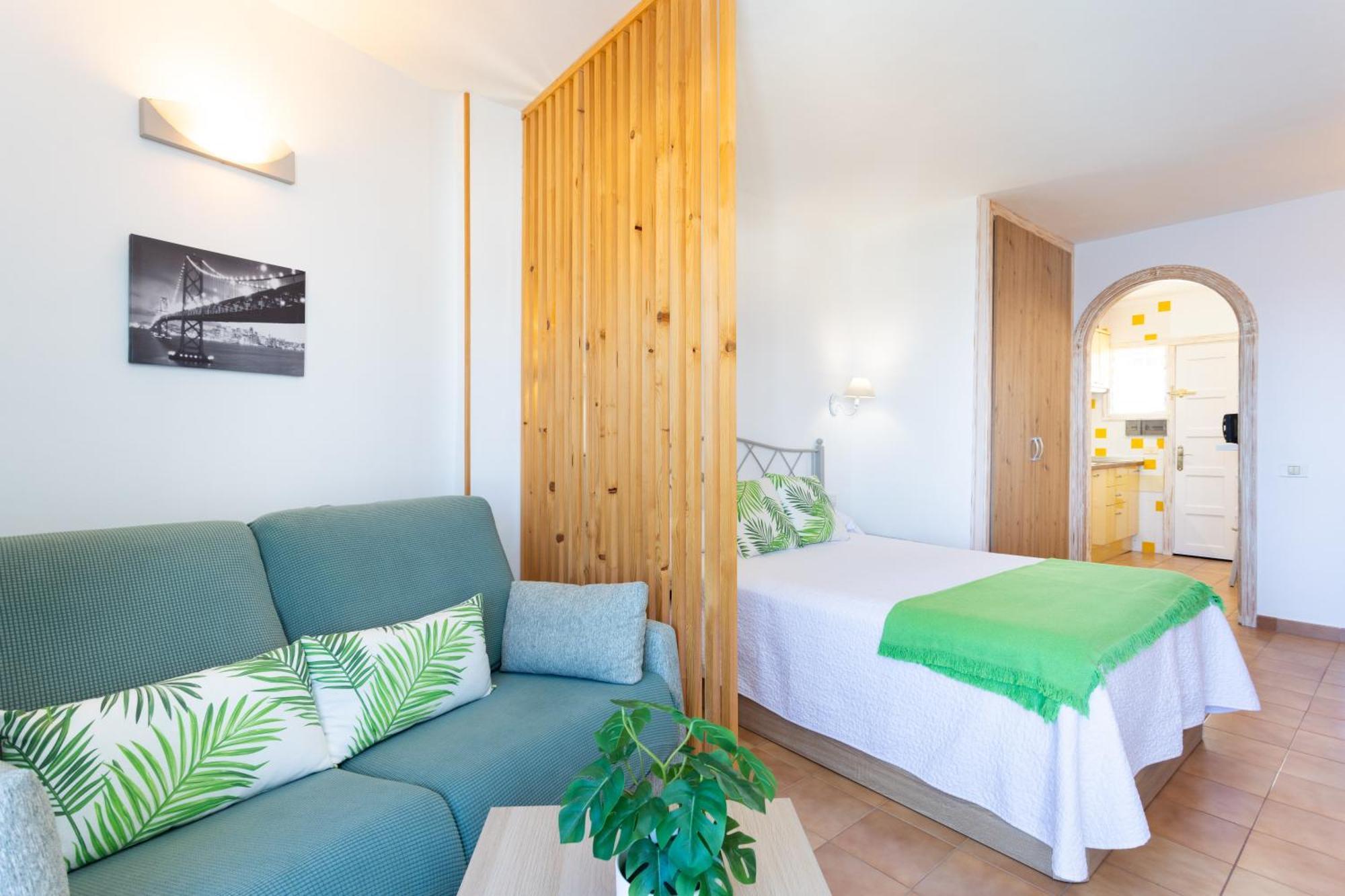 Cozy Seafront Studio With Balcony & Ocean Views San Marcos  Exteriör bild