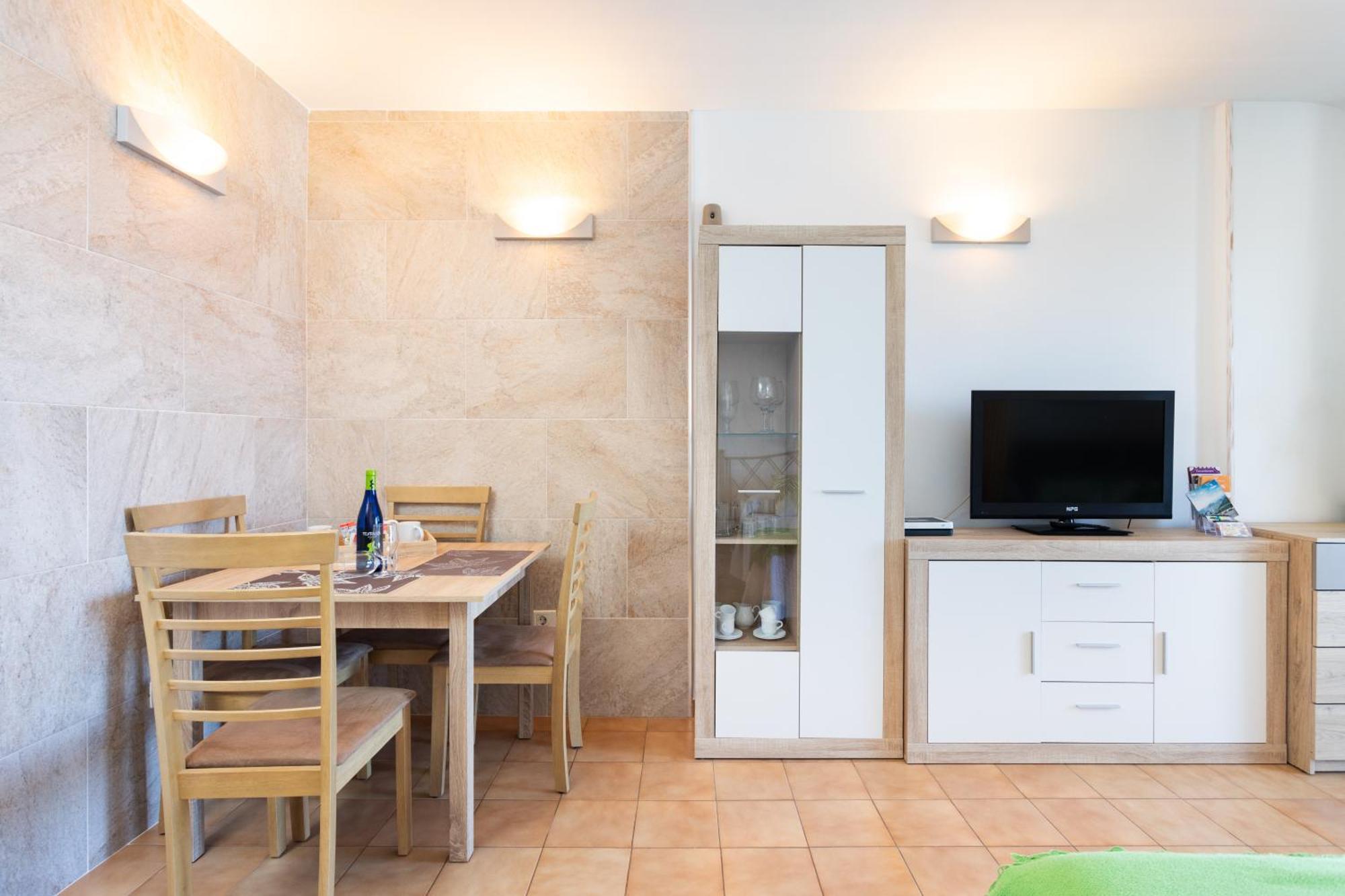 Cozy Seafront Studio With Balcony & Ocean Views San Marcos  Exteriör bild